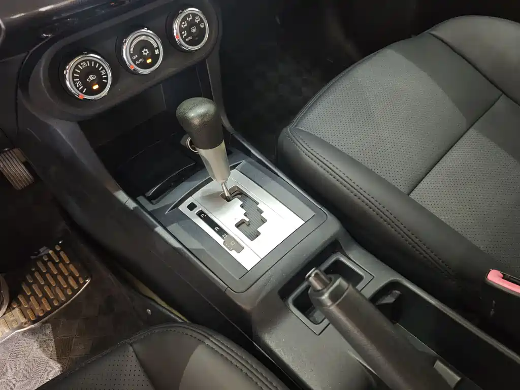 Mitsubishi Lancer EX 2013 — фото 14