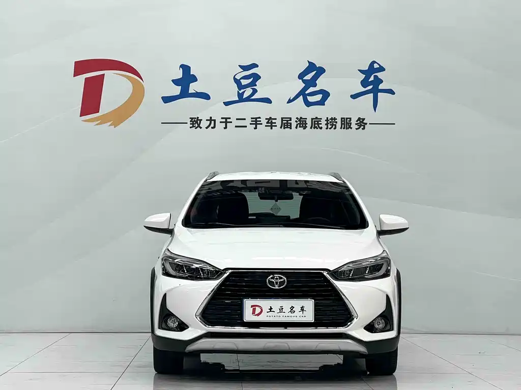 Toyota Yaris L 2022