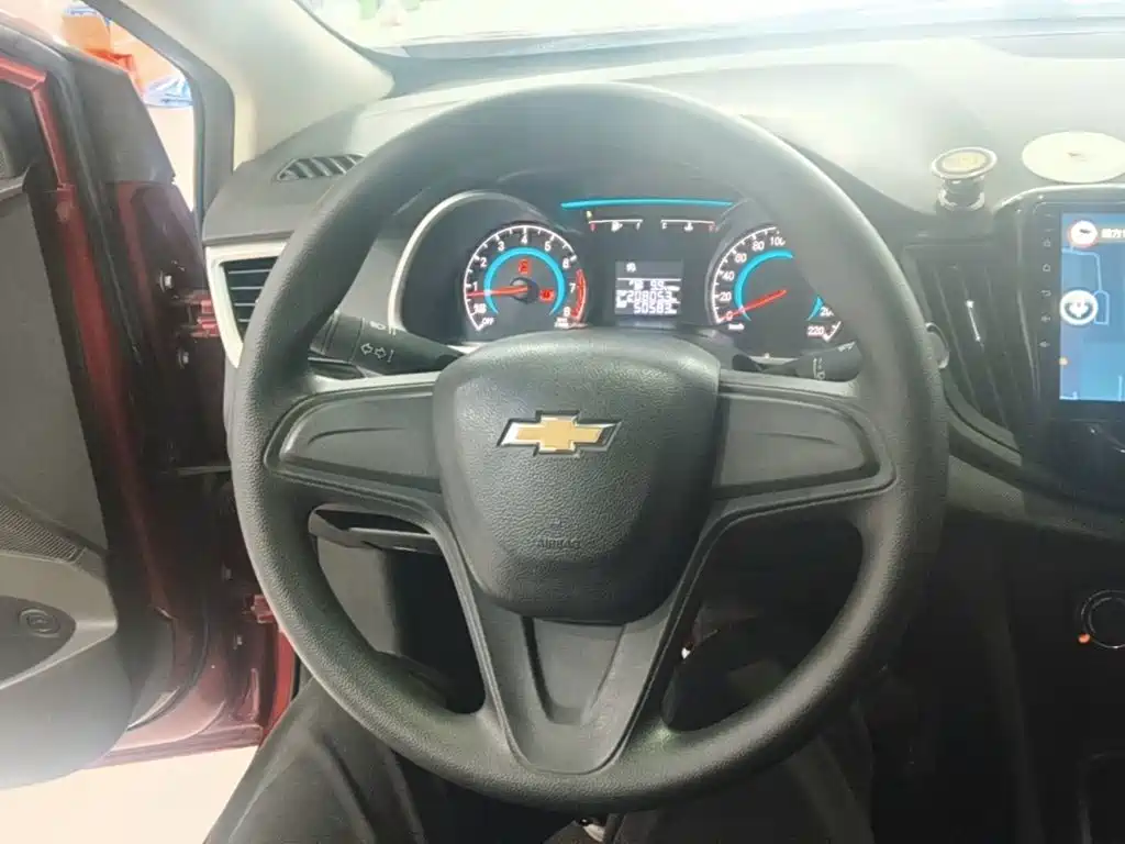 Chevrolet Cavalier 2018 — фото 11