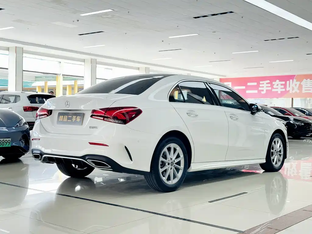 Mercedes-Benz A-Class 2022 — фото 4