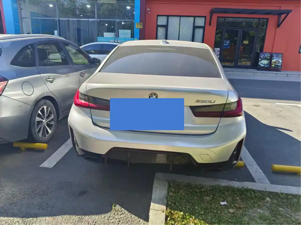BMW 3 Series 2025