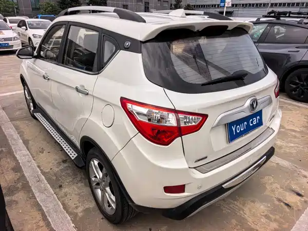 Changan CS35 2015