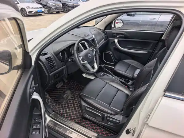 Changan CS35 2015