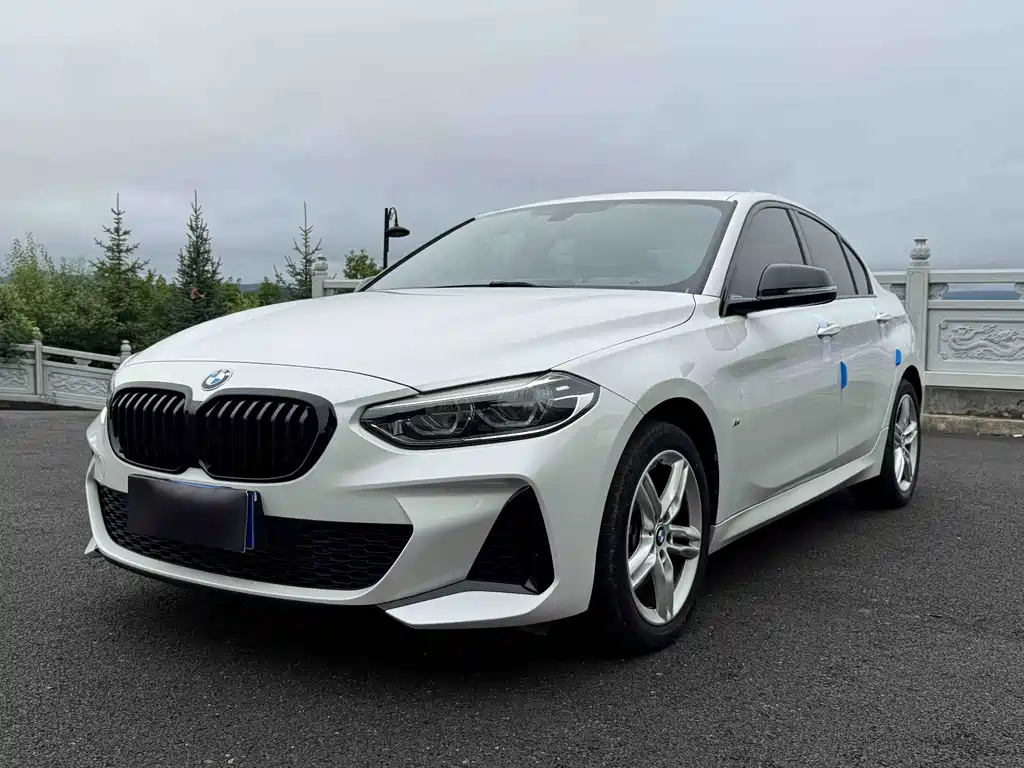 BMW 1 Series 2022
