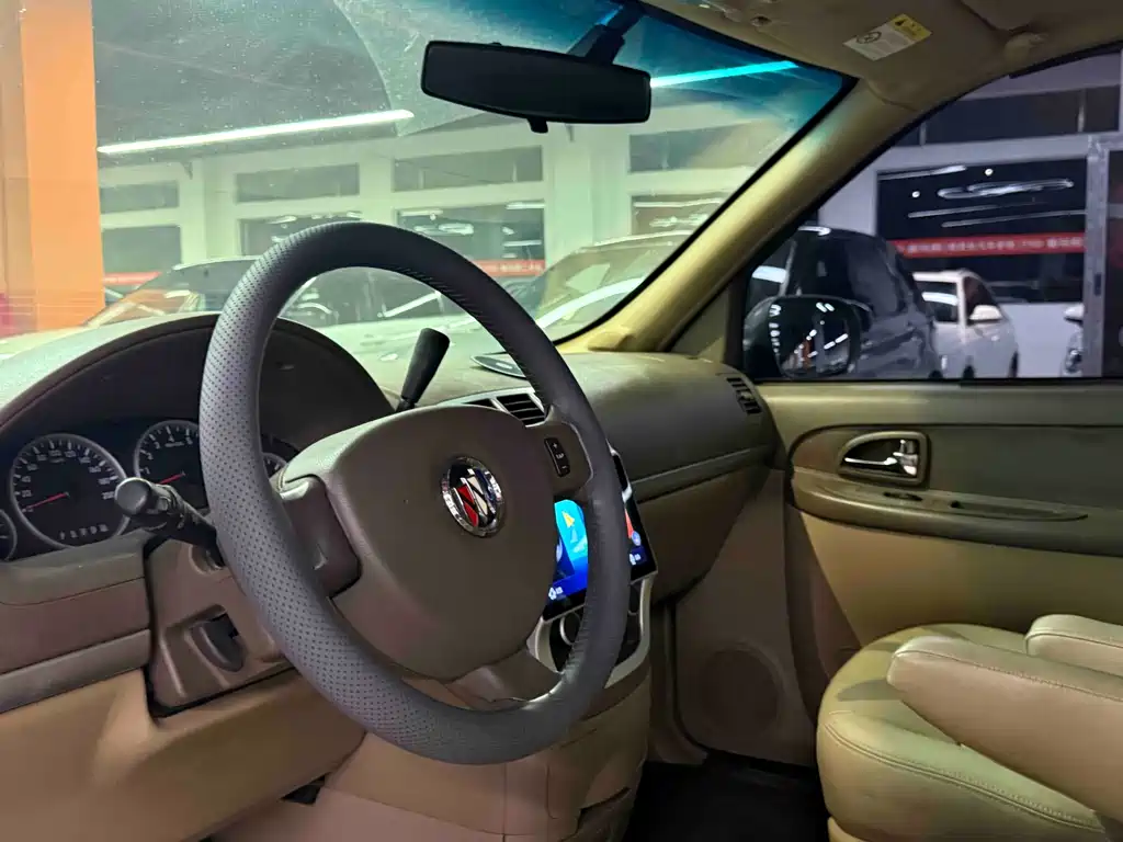 Buick GL8 2015