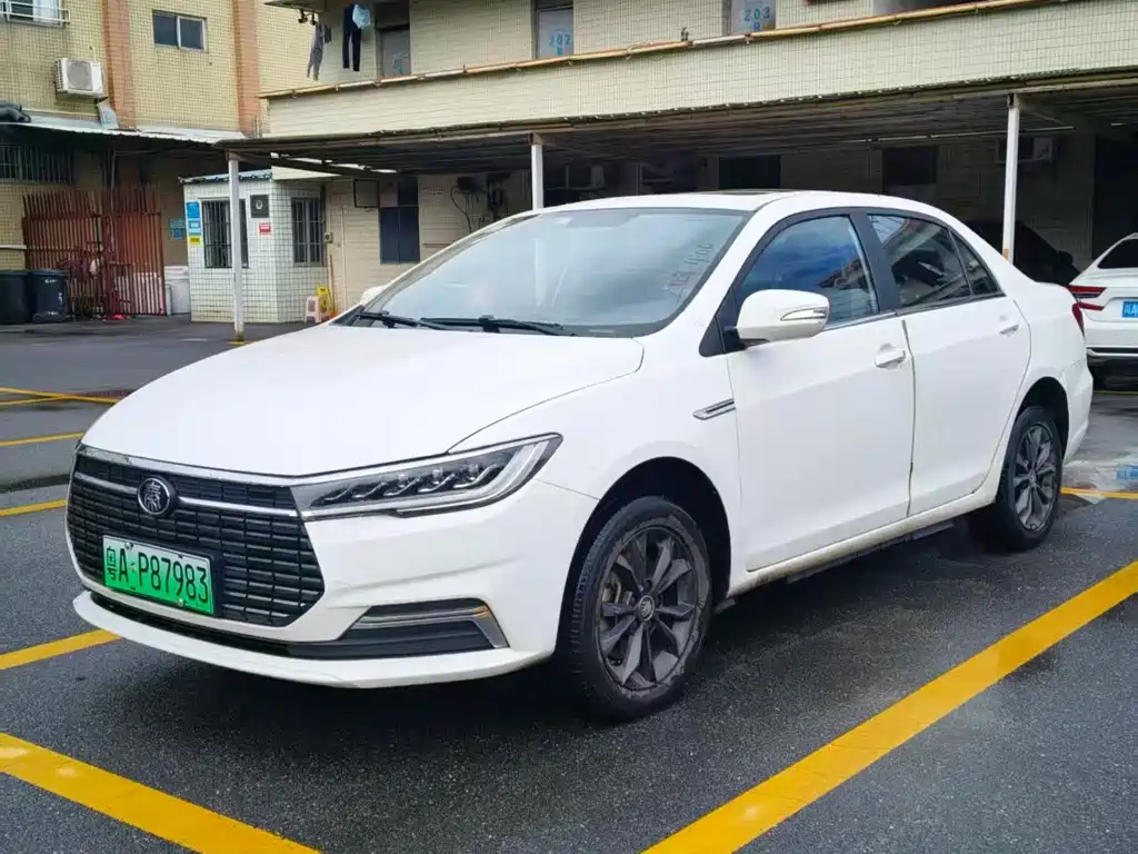 BYD Qin New Energy 2020 — фото 1