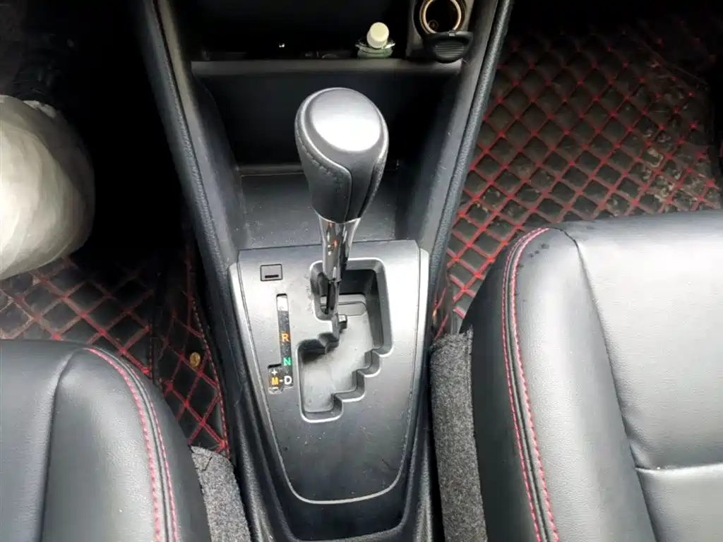 Toyota Yaris L 2022 — фото 14