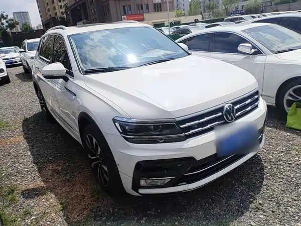 Volkswagen Tiguan L 2021