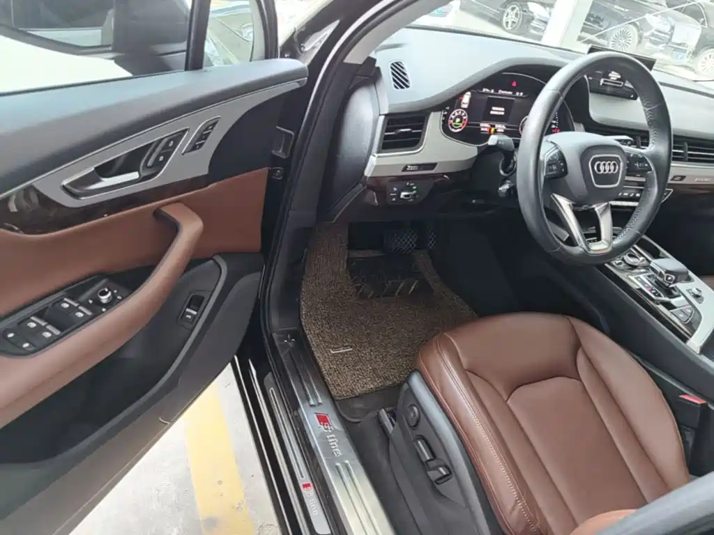 Audi Q7 2017 — фото 16