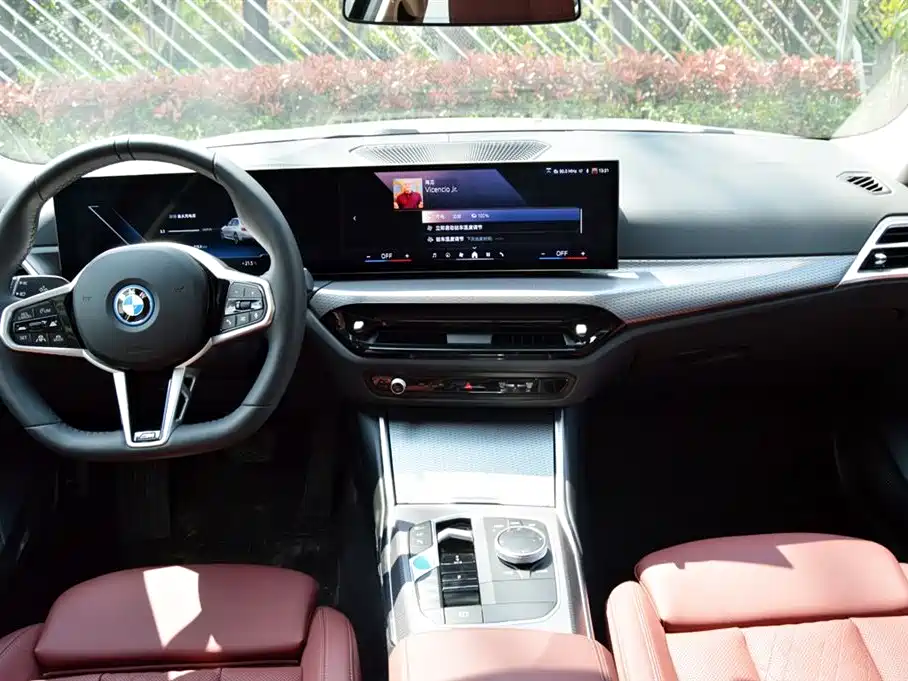 BMW i3 2025 — фото 12