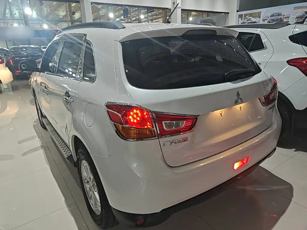 Mitsubishi Jinxuan ASX 2015 — фото 23