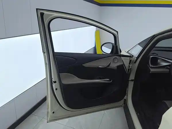 BYD Dolphin 2023