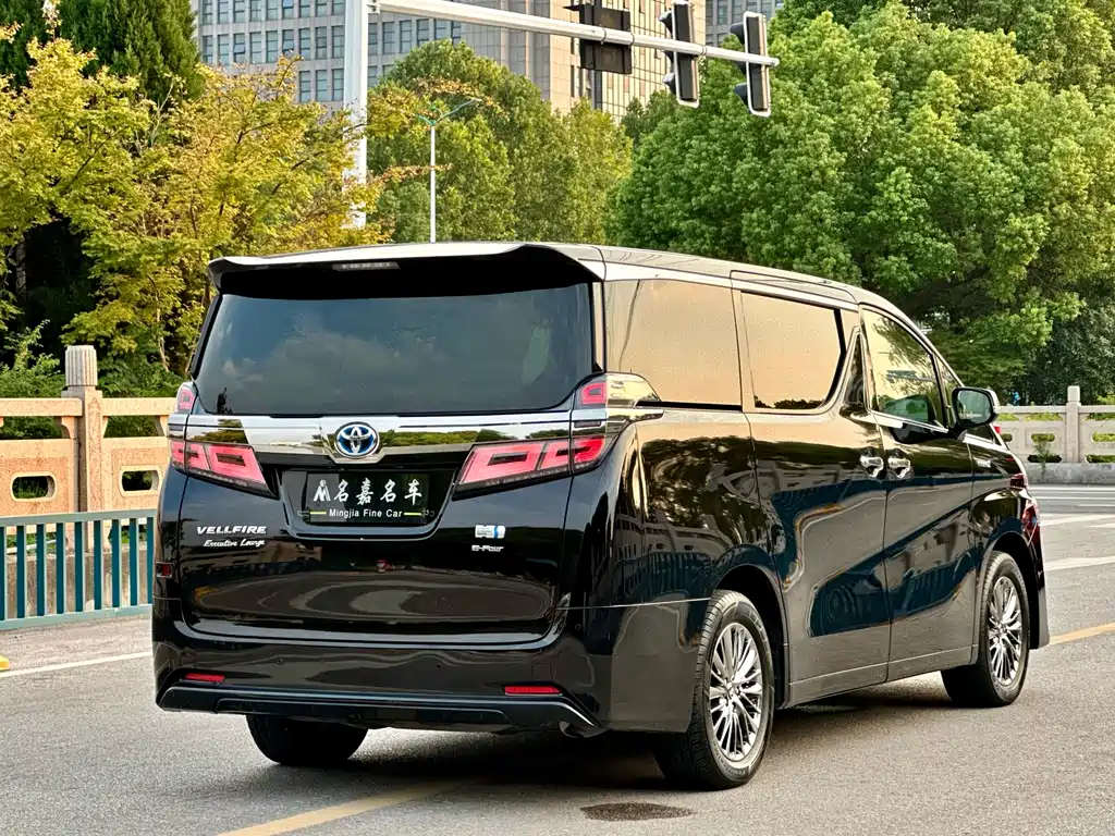 Toyota Vellfire 2020 — фото 6