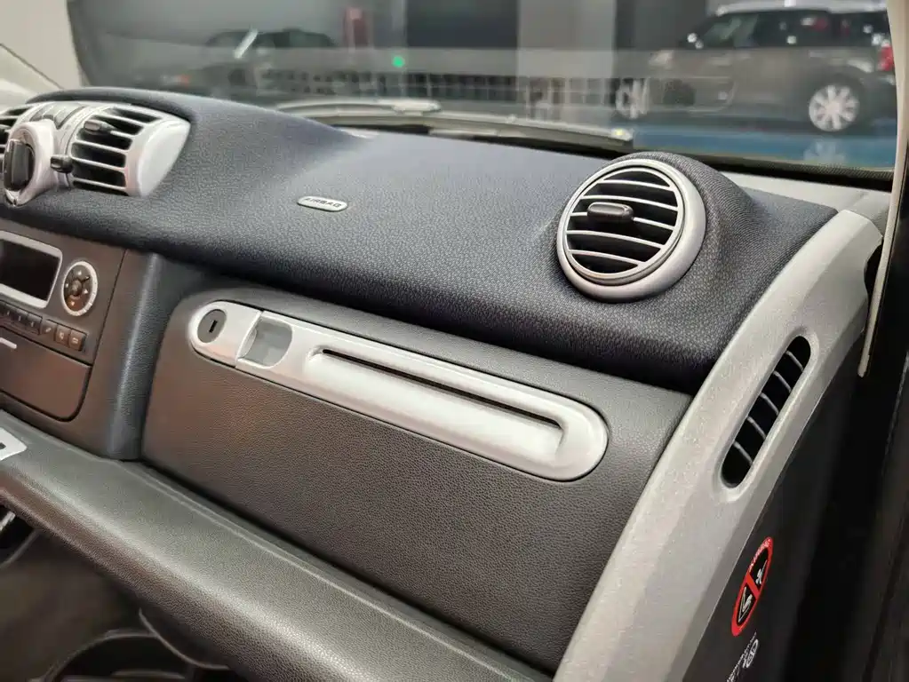 smart Fortwo 2014 — фото 16