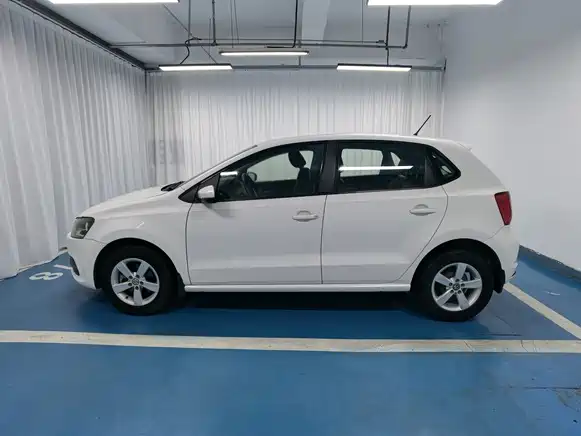 Volkswagen Polo 2016