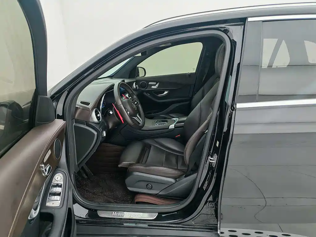 Mercedes-Benz GLC 2021 — фото 15
