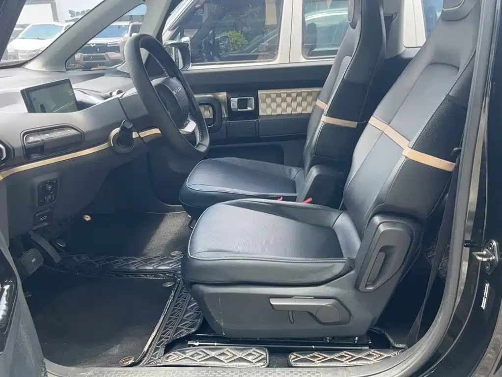 Baojun Kiwi EV 2021 — фото 10