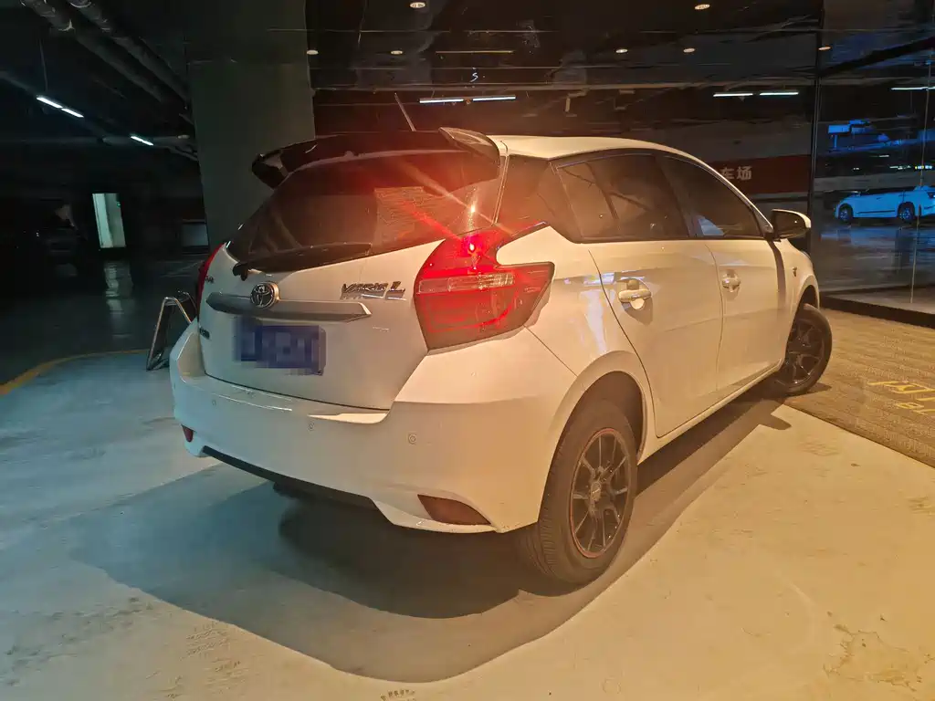 Toyota Yaris L 2019