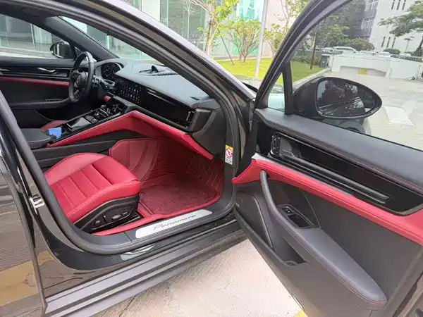 Porsche Panamera 2024