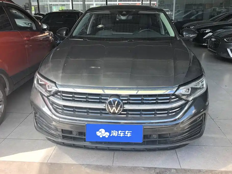 Volkswagen Sagitar 2025