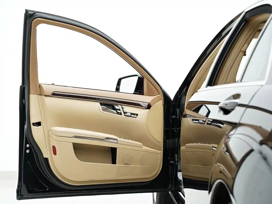 Mercedes-Benz S-Class 2010 — фото 26