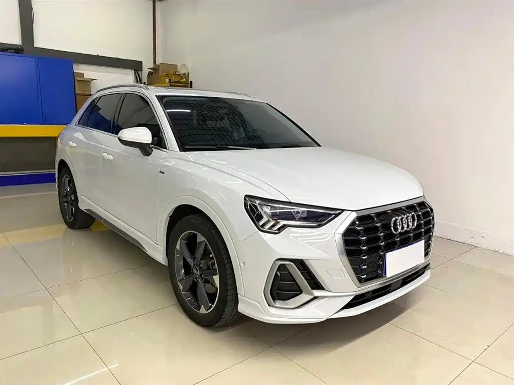Audi Q3 2022