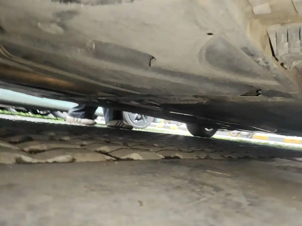 BMW 5 Series 2015 — фото 17