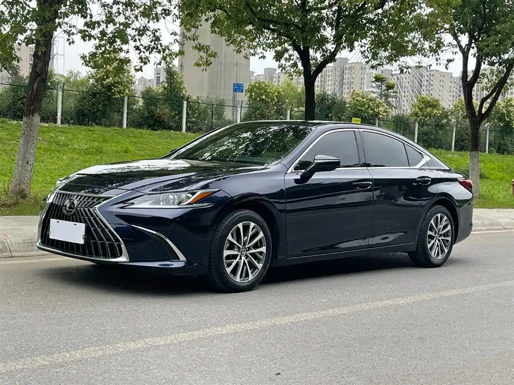 Lexus ES 2023 — фото 3