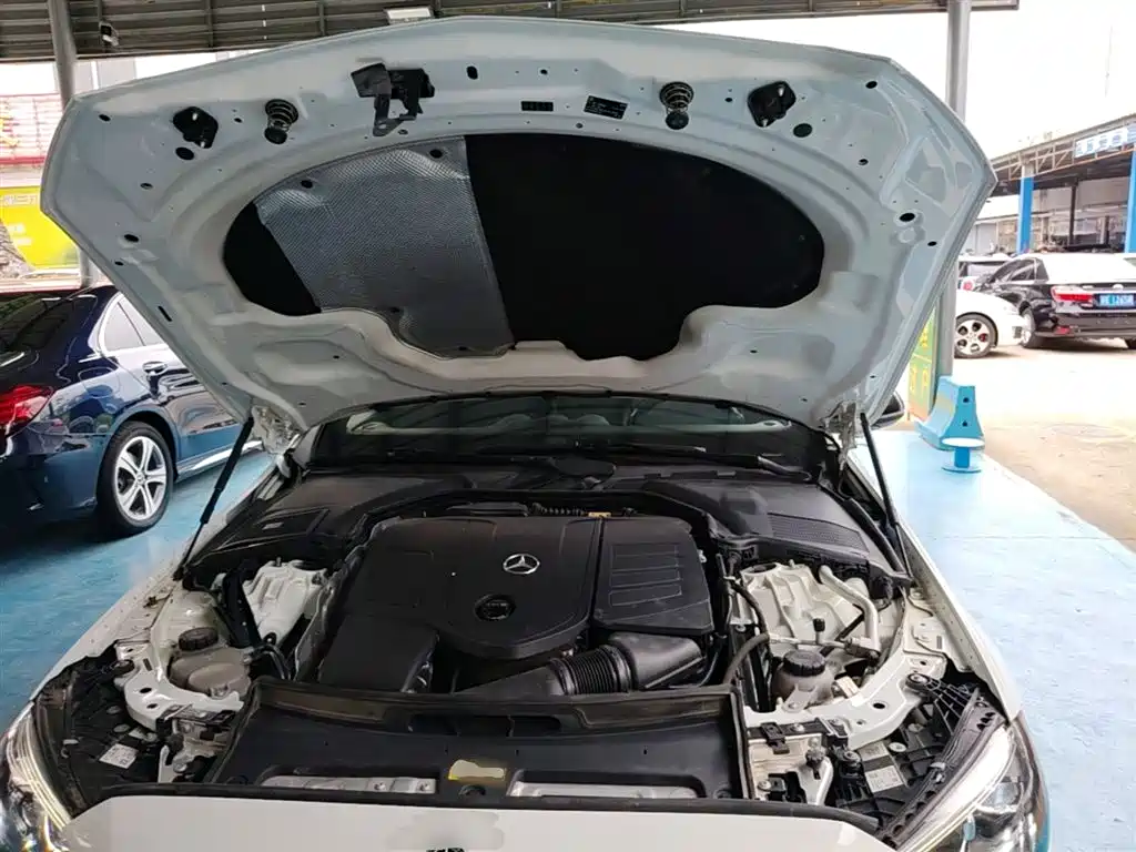 Mercedes-Benz C-Class 2023 — фото 20