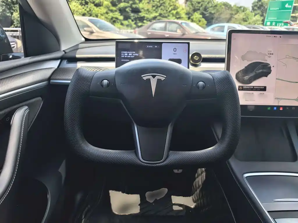 Tesla Model Y 2021 — фото 11