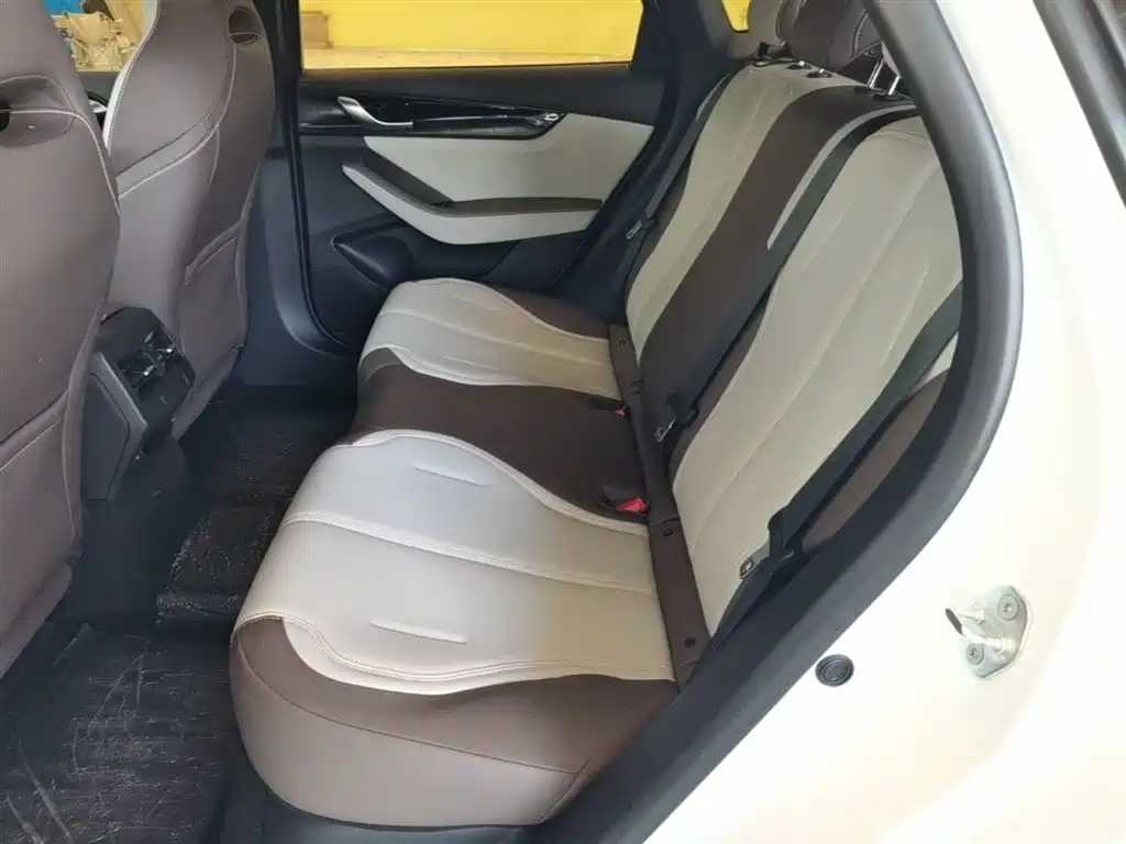 BYD Qin PLUS 2025 — фото 17