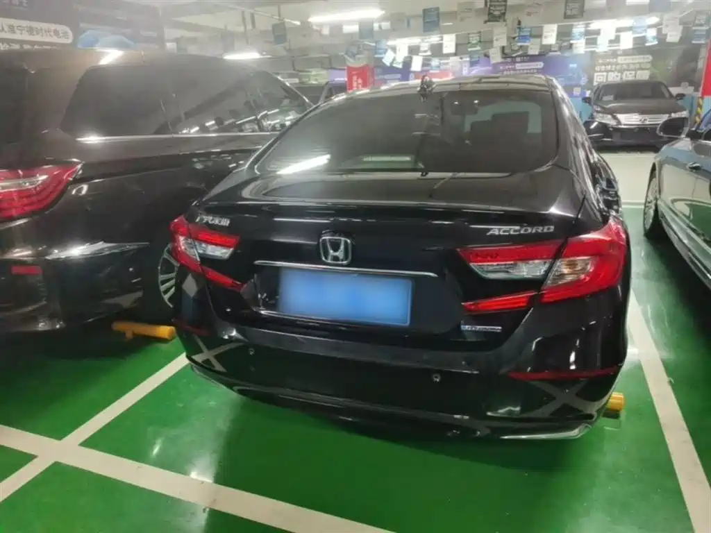 Honda Accord 2019 — фото 6