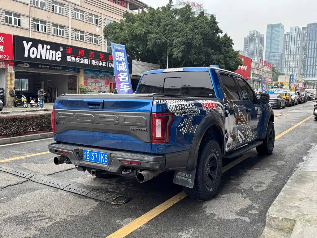 Ford F-150 Raptor 2018 — фото 10