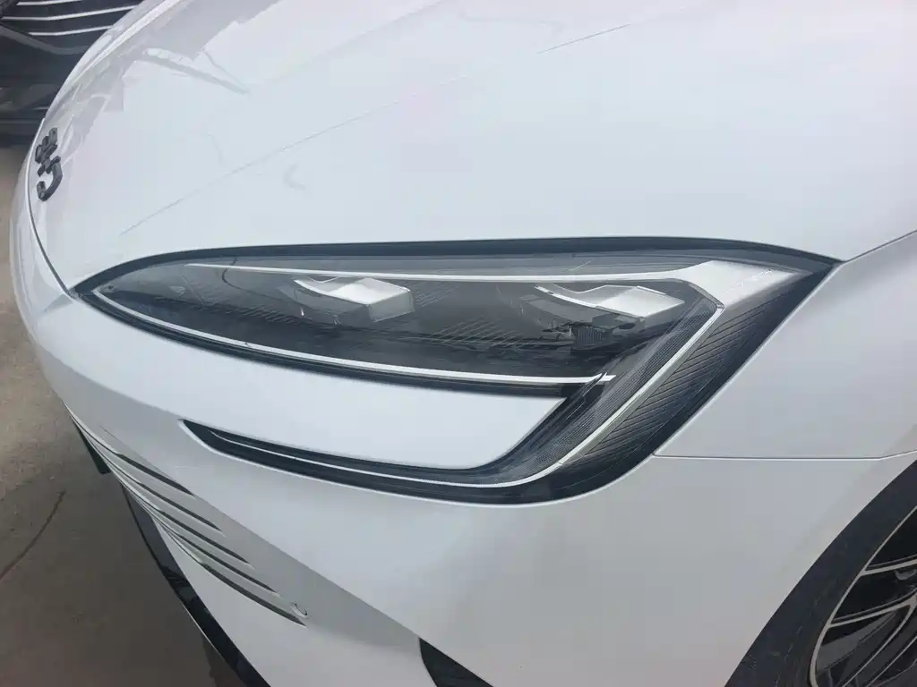 BYD Seal 2024 — фото 10