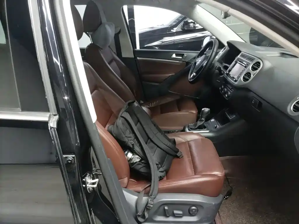 Volkswagen Tiguan 2015 — фото 25