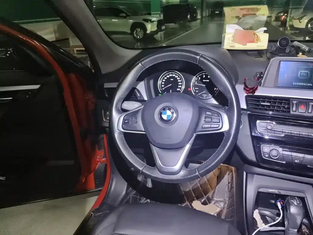 BMW X1 2018 — фото 11