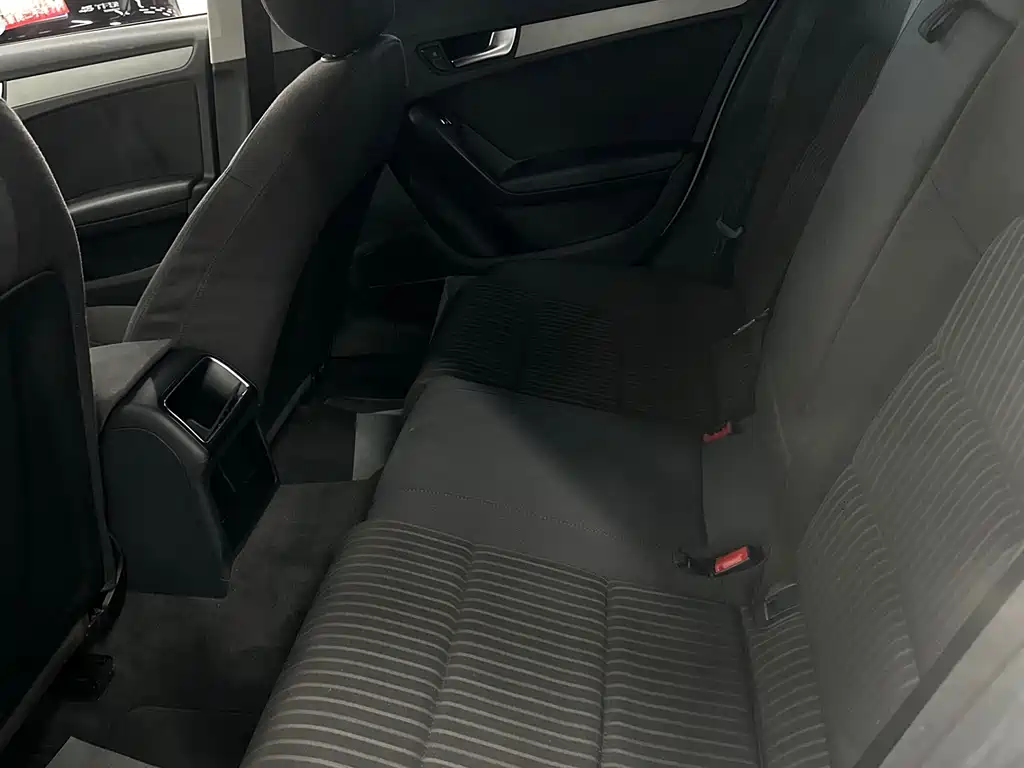 Audi A4L 2014