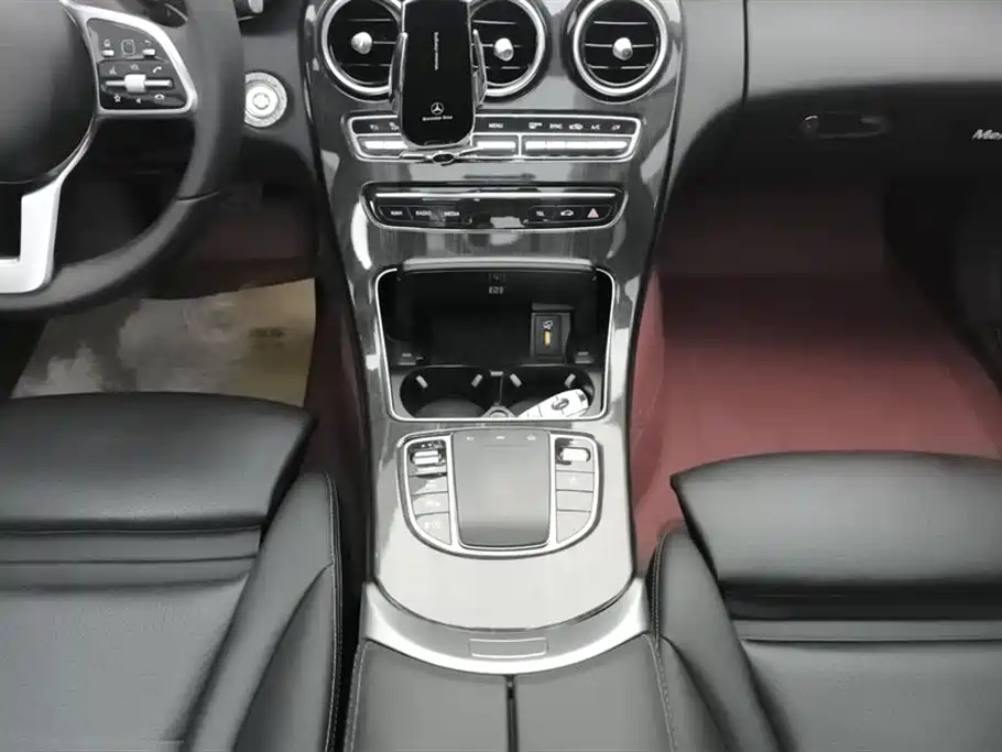 Mercedes-Benz C-Class 2019 — фото 16
