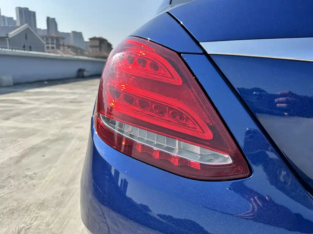 Mercedes-Benz C-Class 2018 — фото 13