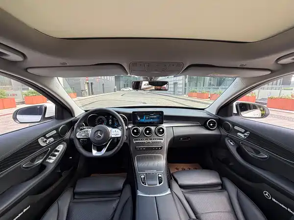 Mercedes-Benz C-Class 2020