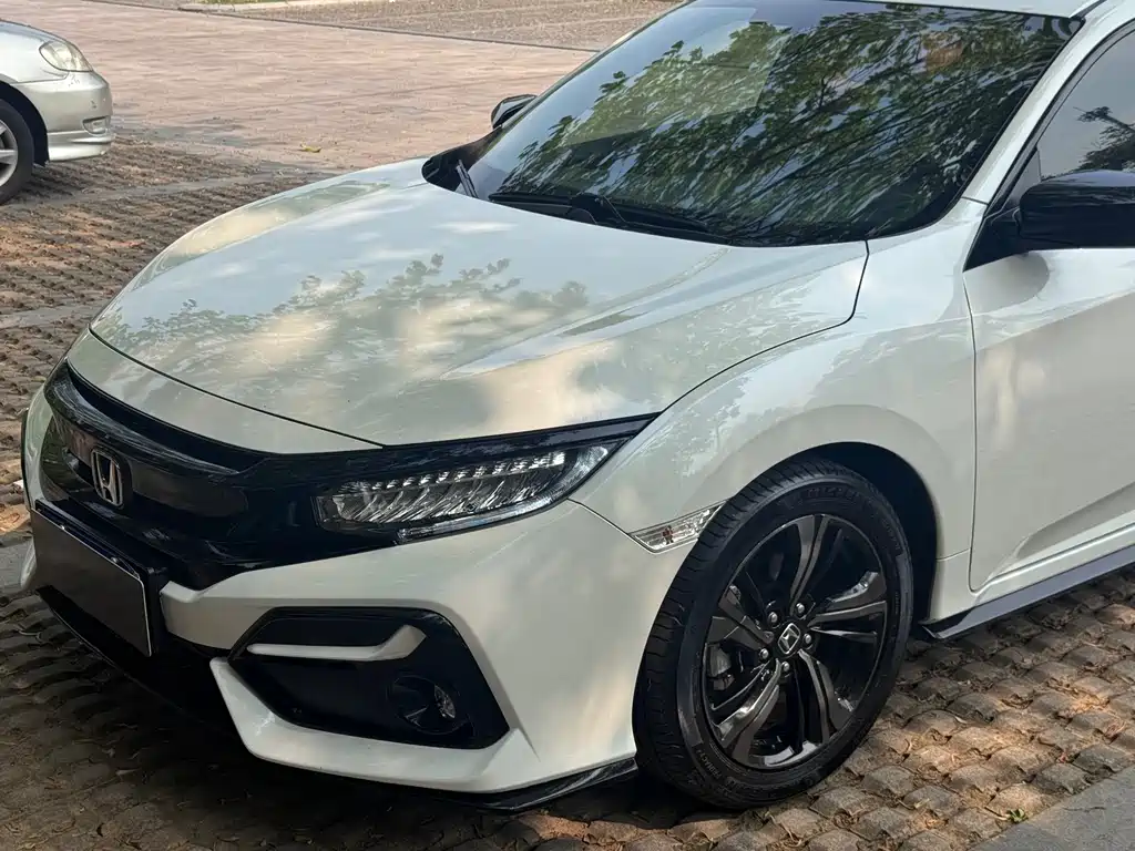 Honda Civic 2021 — фото 19