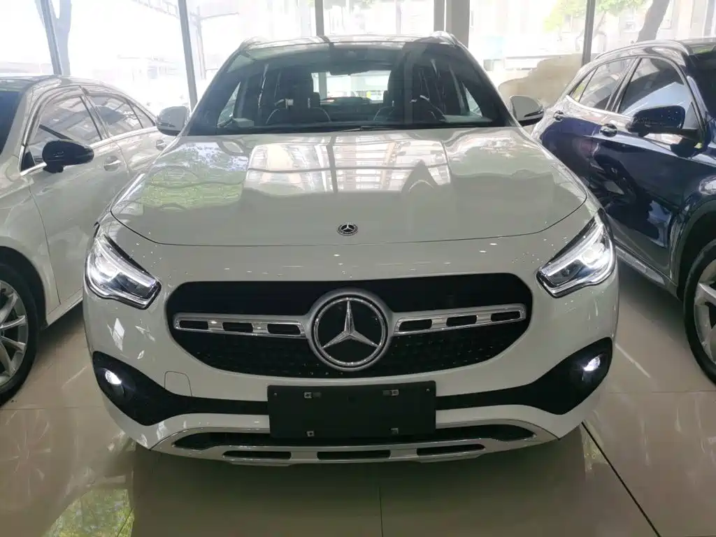 Mercedes-Benz GLA 2023