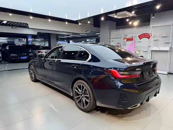 BMW 3 Series 2025