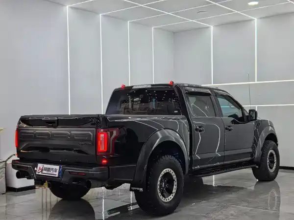 Ford F-150 Raptor 2018