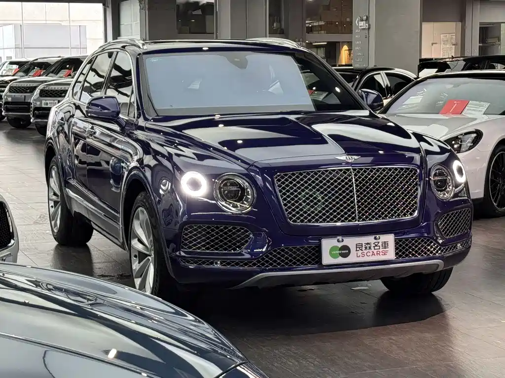 Bentley Bentayga 2018 — фото 3
