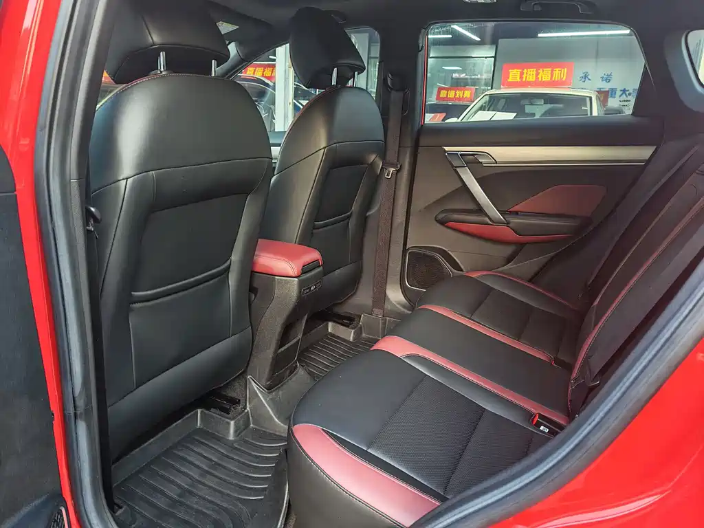 Geely Binyue 2021