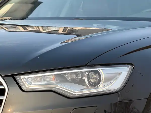 Audi A6L 2012