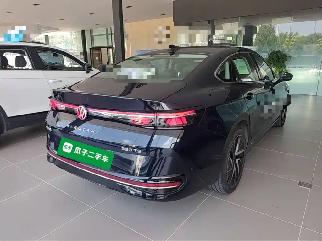 Volkswagen Magotan 2024