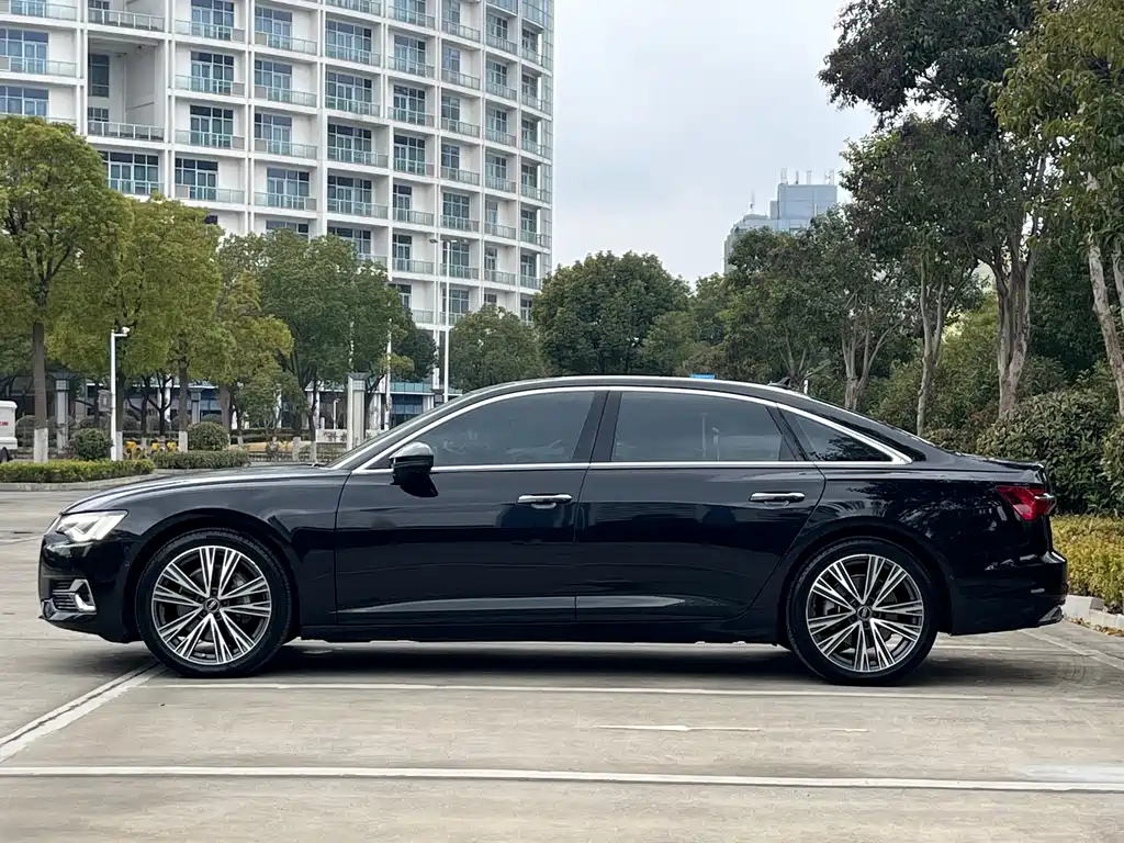 Audi A6L 2023 — фото 3