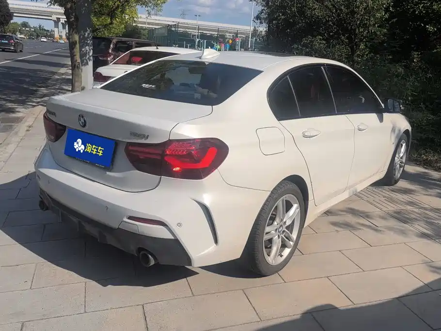 BMW 1 Series 2023